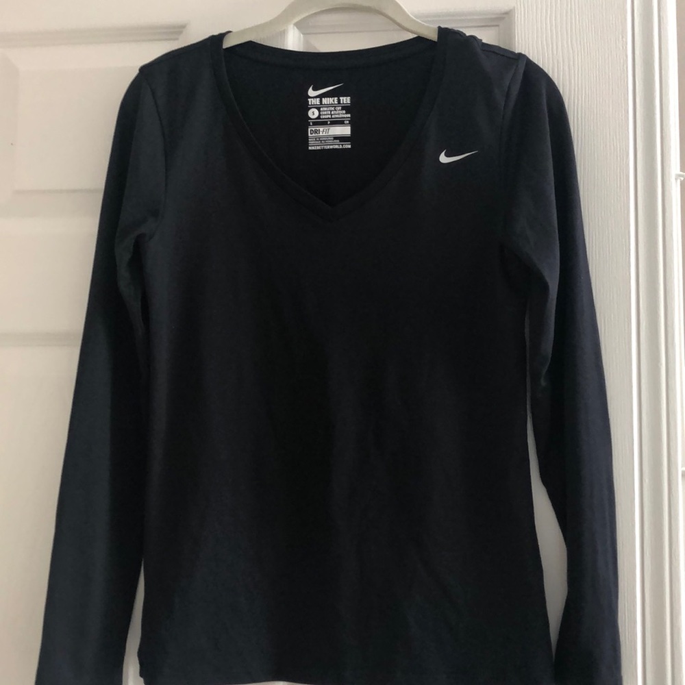 Nike dri fit black long sleeve